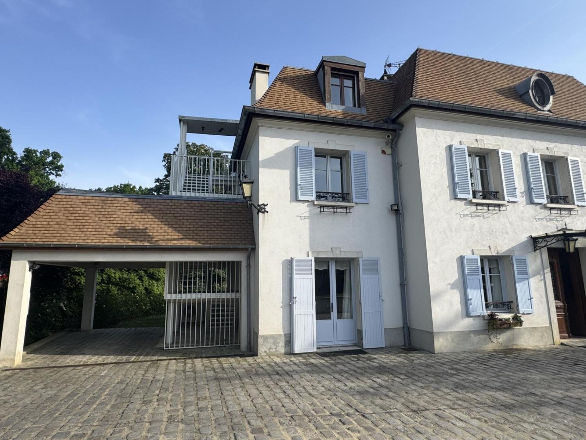 Apartment Chestnut House Le Mee-sur-Seine
